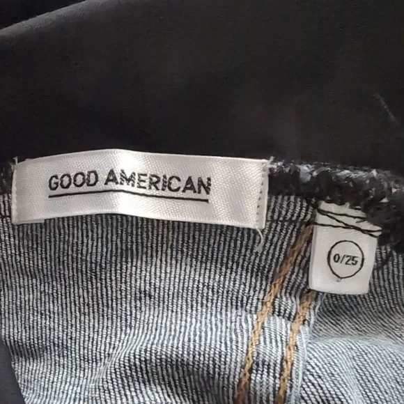 Maternity Good American Dark Blue Ankle Jeans. - Picture 5 of 5